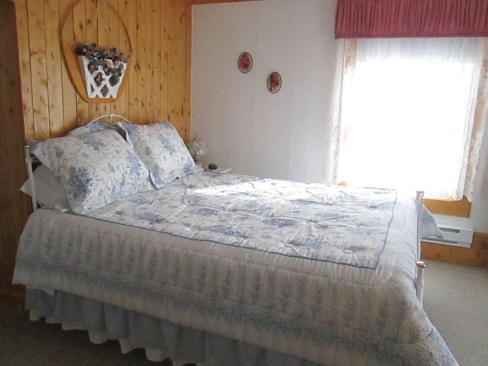 Gite Les Acres Tranquilles B&B Port-Daniel Екстериор снимка